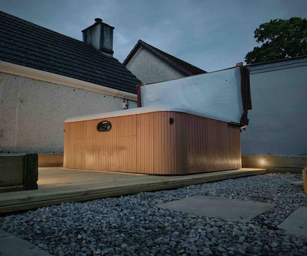 Вилла Highland Hottub Retreat, On Nc500 Инвернесс Экстерьер фото